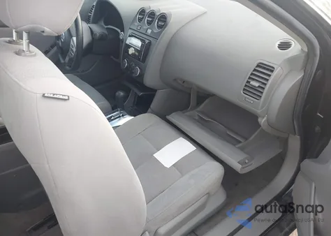 2011 Nissan Altima 2.5 z USA, uszkodzony, nr VIN 1N4AL2AP8BC172660